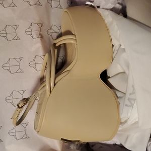 Naked wolfe mystery platform